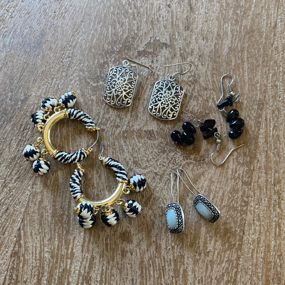 Lot of four fashion earrings